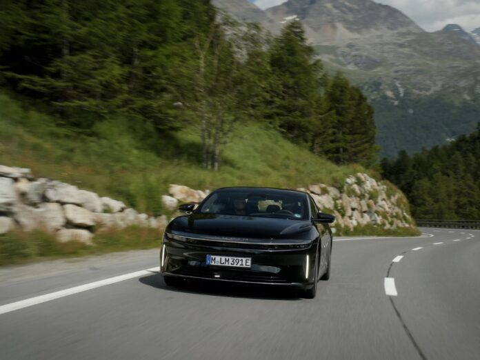 Lucid Air Grand Touring Sets New GUINNESS WORLD RECORD: 1,205 km on a Single Charge Lucid Air Grand Touring Sets New GUINNESS WORLD RECORD: 1,205 km on a Single Charge